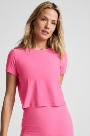 Featherweight Supreme Cropped Tee